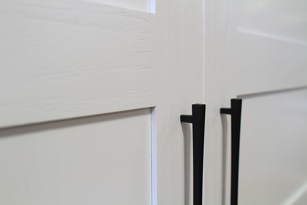 VERTICAL OAK QUEEN PLANK FACE MURPHY BED DISCOUNTED PAINTED WHITE