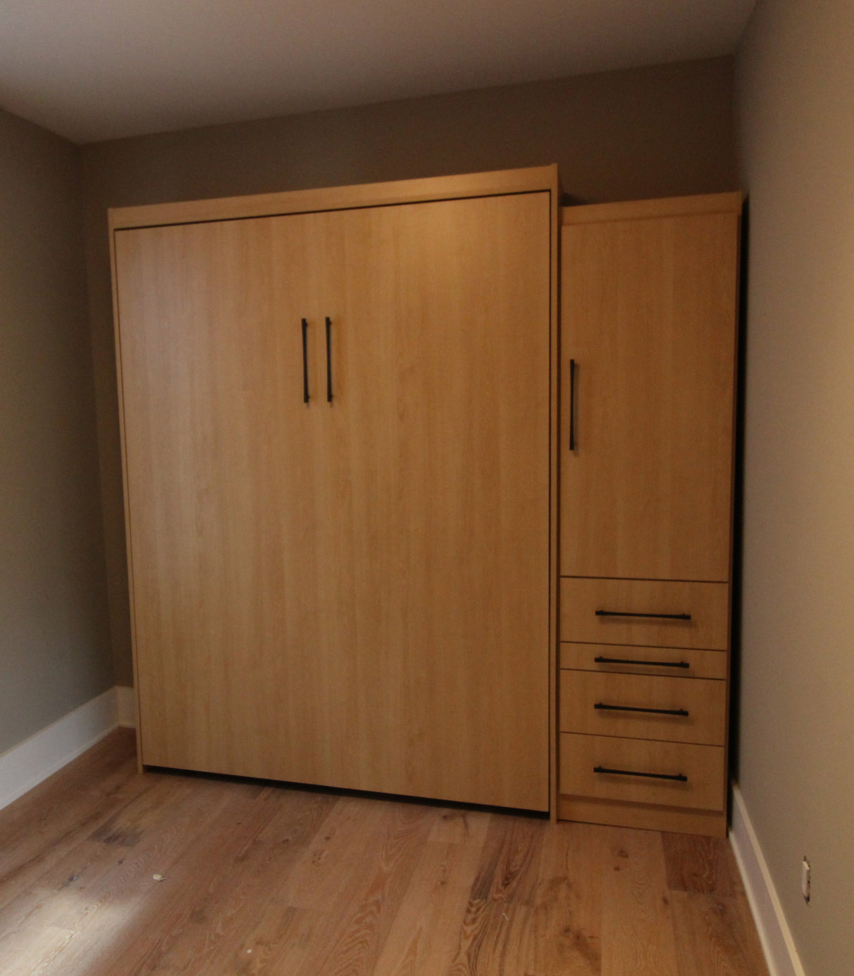 Vertical Melamine Flat Face - MELV100 - Meridian Closets